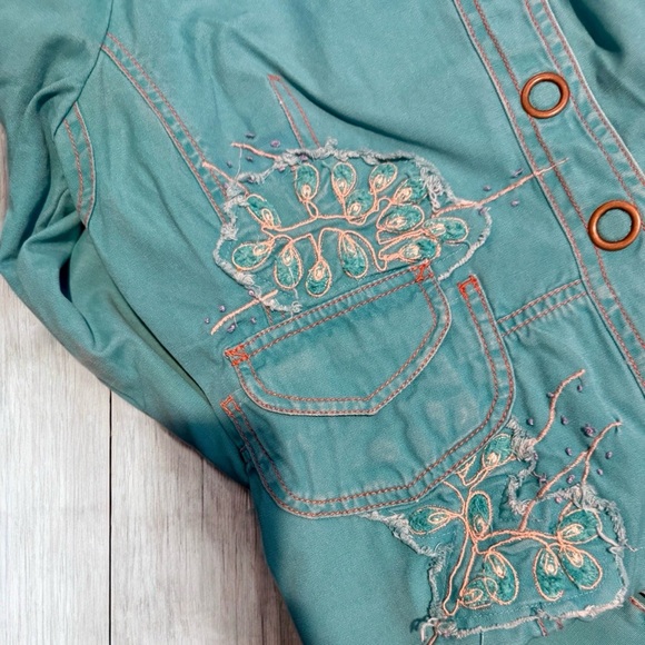 True Meaning Vintage Denim Jacket, A Timeless Classic in Turquoise & Orange - Picture 9 of 10
